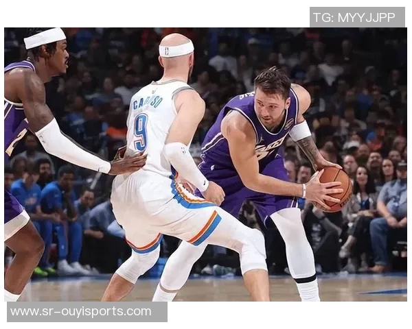 湖人对决鹈鹕精彩回顾2018年12月22日的激烈对抗与精彩瞬间 湖人对决鹈鹕精彩回顾2018年12月22日的激烈对抗与精彩瞬间